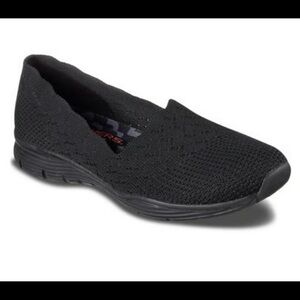 Skechers Women's Black Knit Loafers